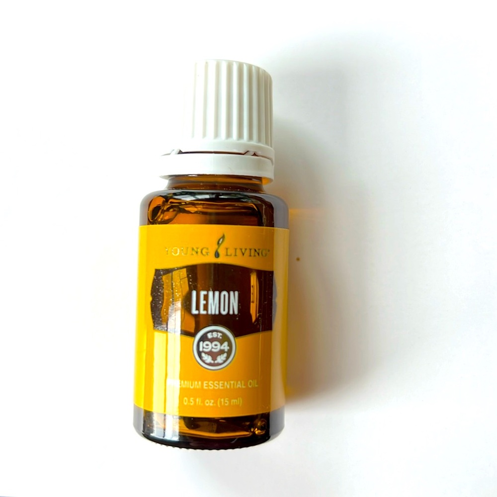 Young Living 15ml Lemon Essential Oil